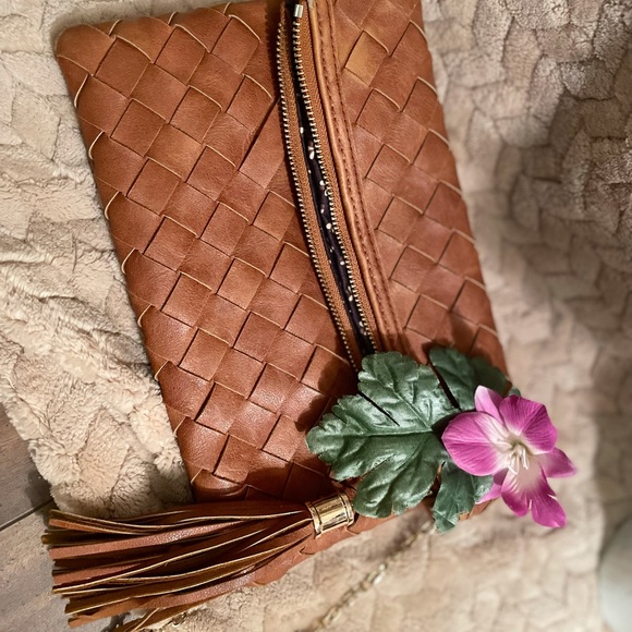 ⚡️⚡️2/$50⚡️⚡️✨👛URBAN EXPRESSION PURSE👛✨ - Picture 3 of 6